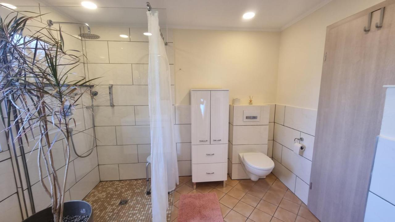 Unter Der Linde Apartment Sankt Wendel Luaran gambar